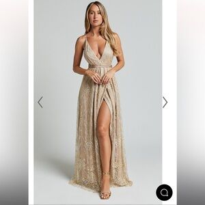 NEW YORK NIGHTS MAXI DRESS - SEQUIN PLUNGE CROSS BACK DRESS IN GOLD